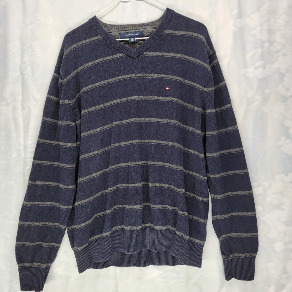 📦2/$18📦Tommy Hilfiger Blue V-Neck Long Sleeve Cotton Gray Stripe - Men's Large